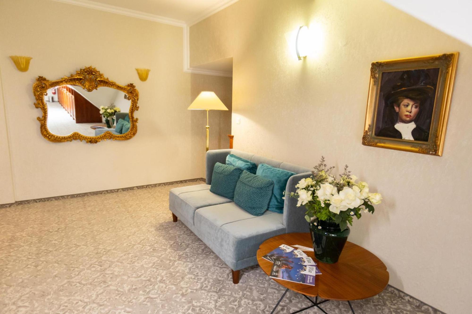 Hotel Waldinger Osijek Exterior photo