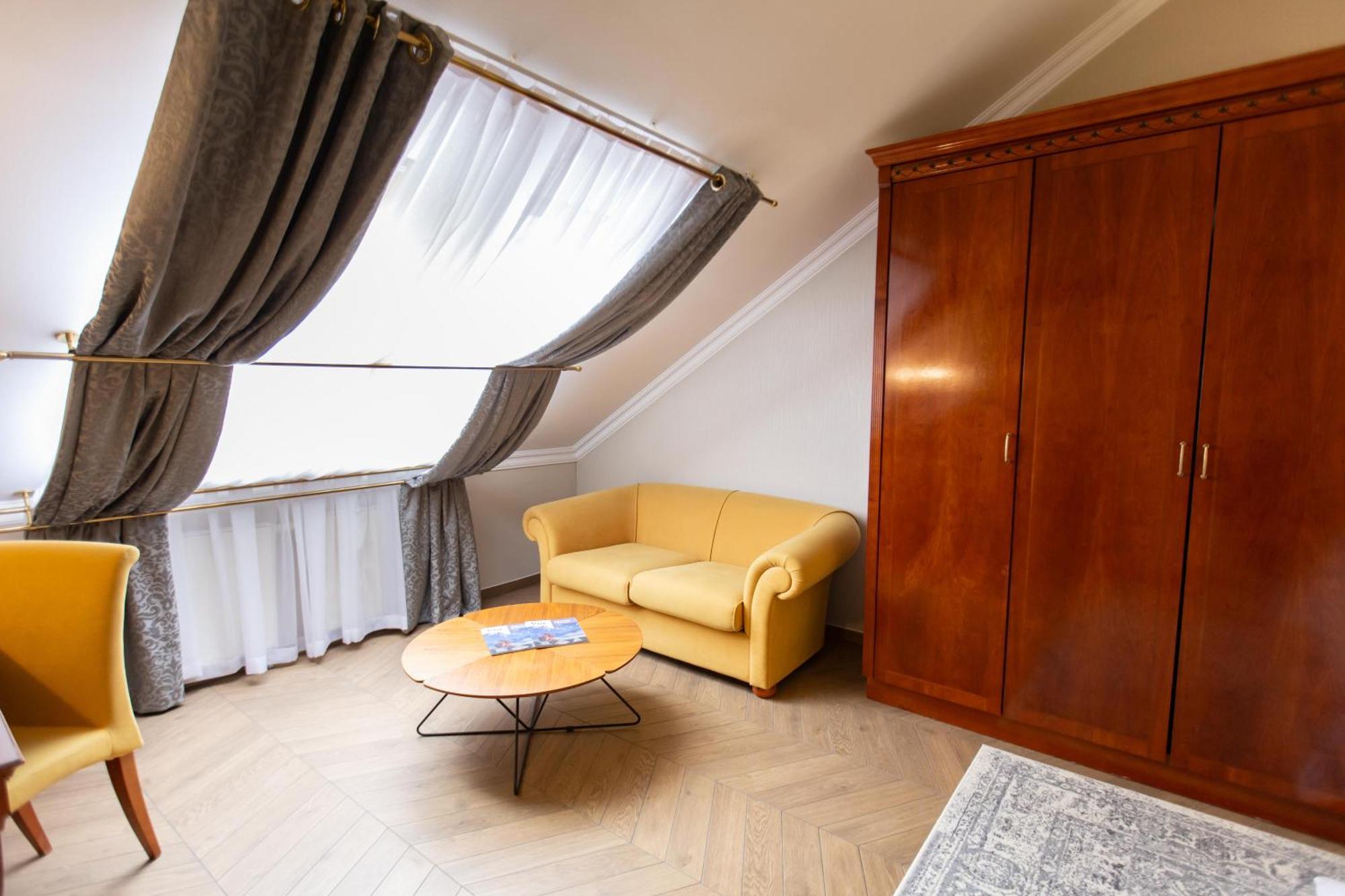 Hotel Waldinger Osijek Exterior photo